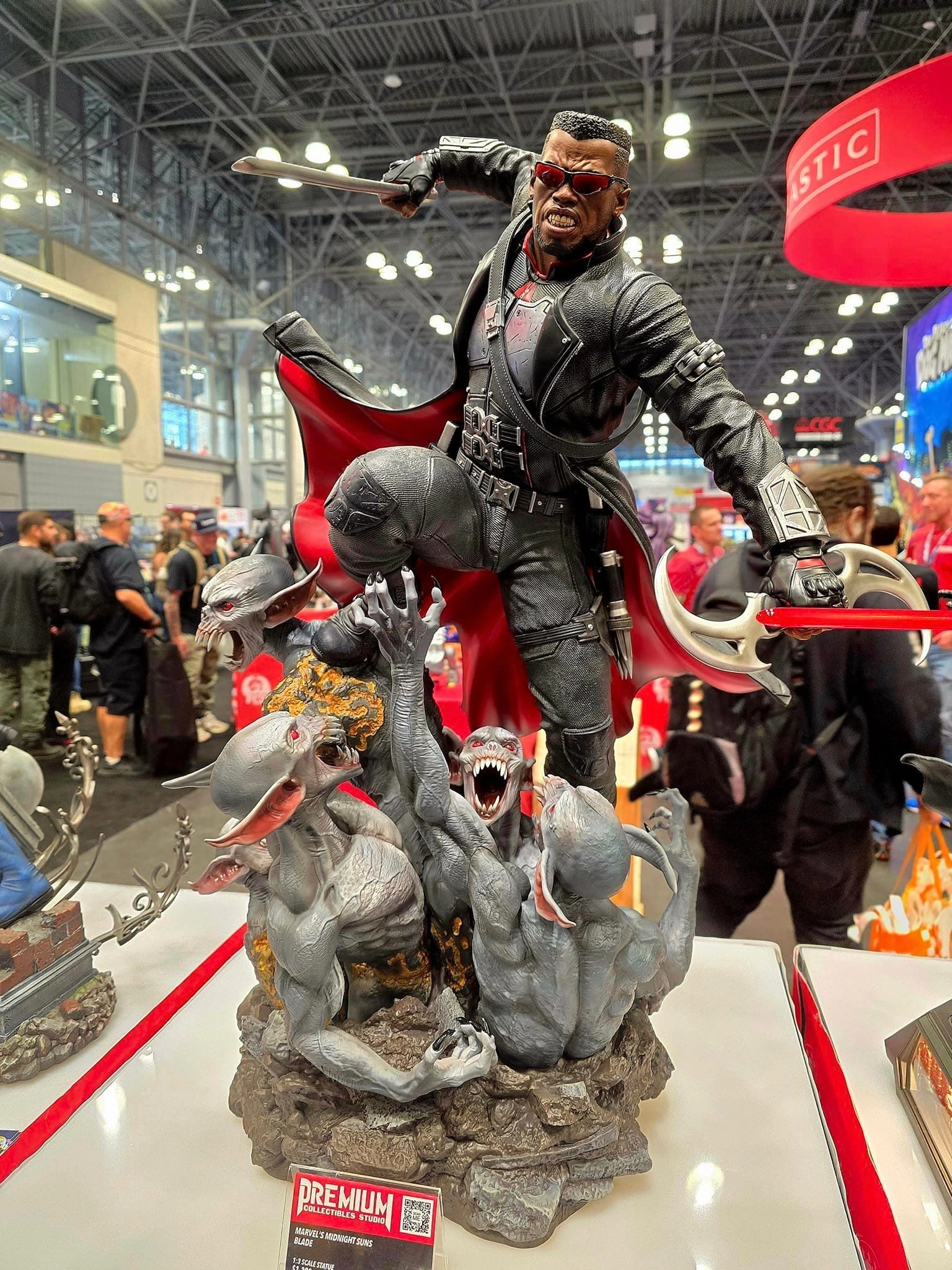 Стенд Premium Collectibles Studio на NYCC 2024 - Выставка, США, Коллекционные фигурки, Американское кино, Черепашки-Ниндзя, Блейд, Трансформеры, Ворон, Крик, Джейсон Вурхис, Шредер, Lady Death, Дарт Мол, Star Wars, Длиннопост