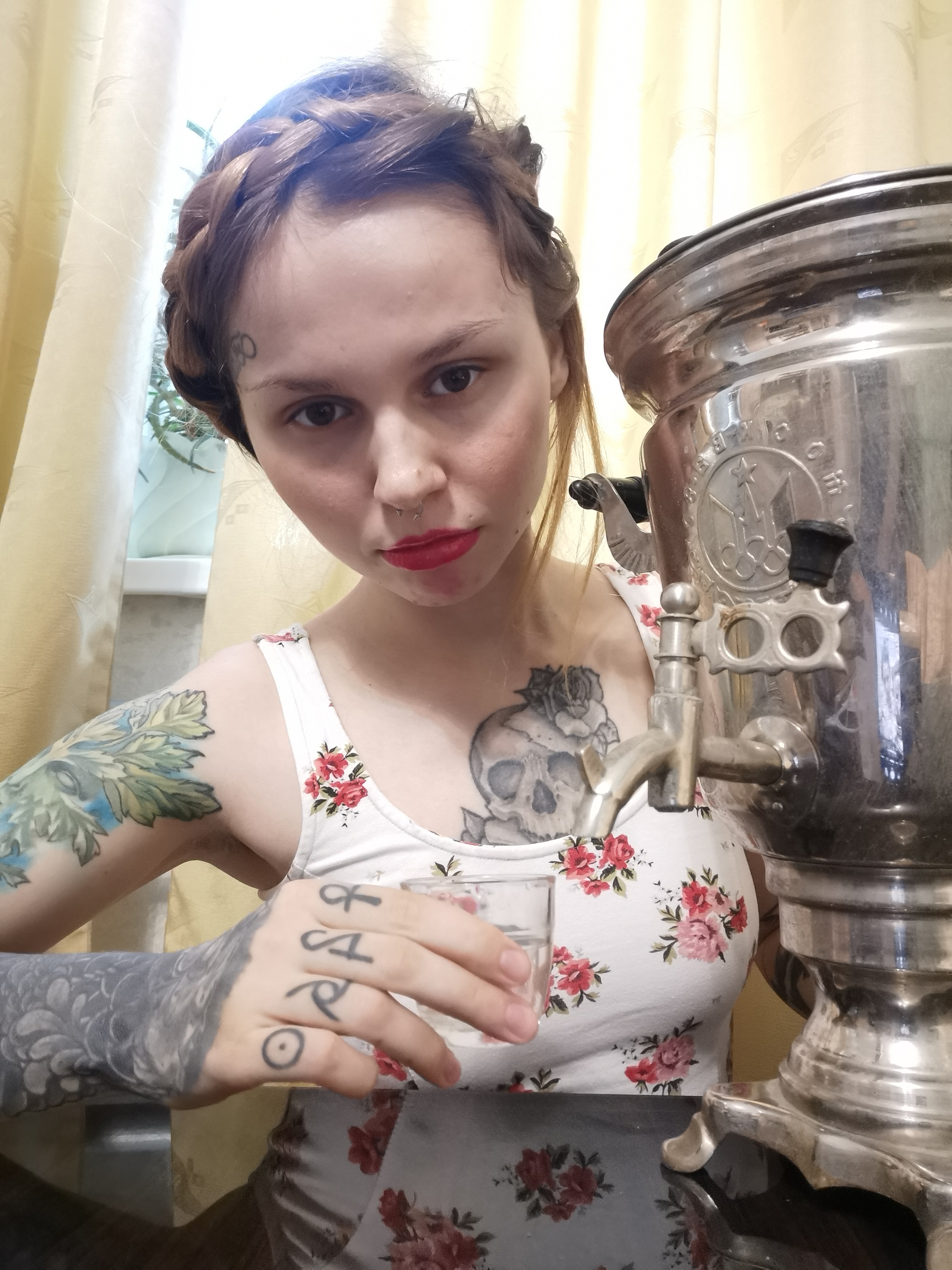 Drink in the morning - free all day - My, Vodka, Alcoholics, Alcoholism, Alcohol, Girls, Combating alcoholism, Sobriety, Bad habits, Girl with tattoo, Aqua regia, Addiction, The photo