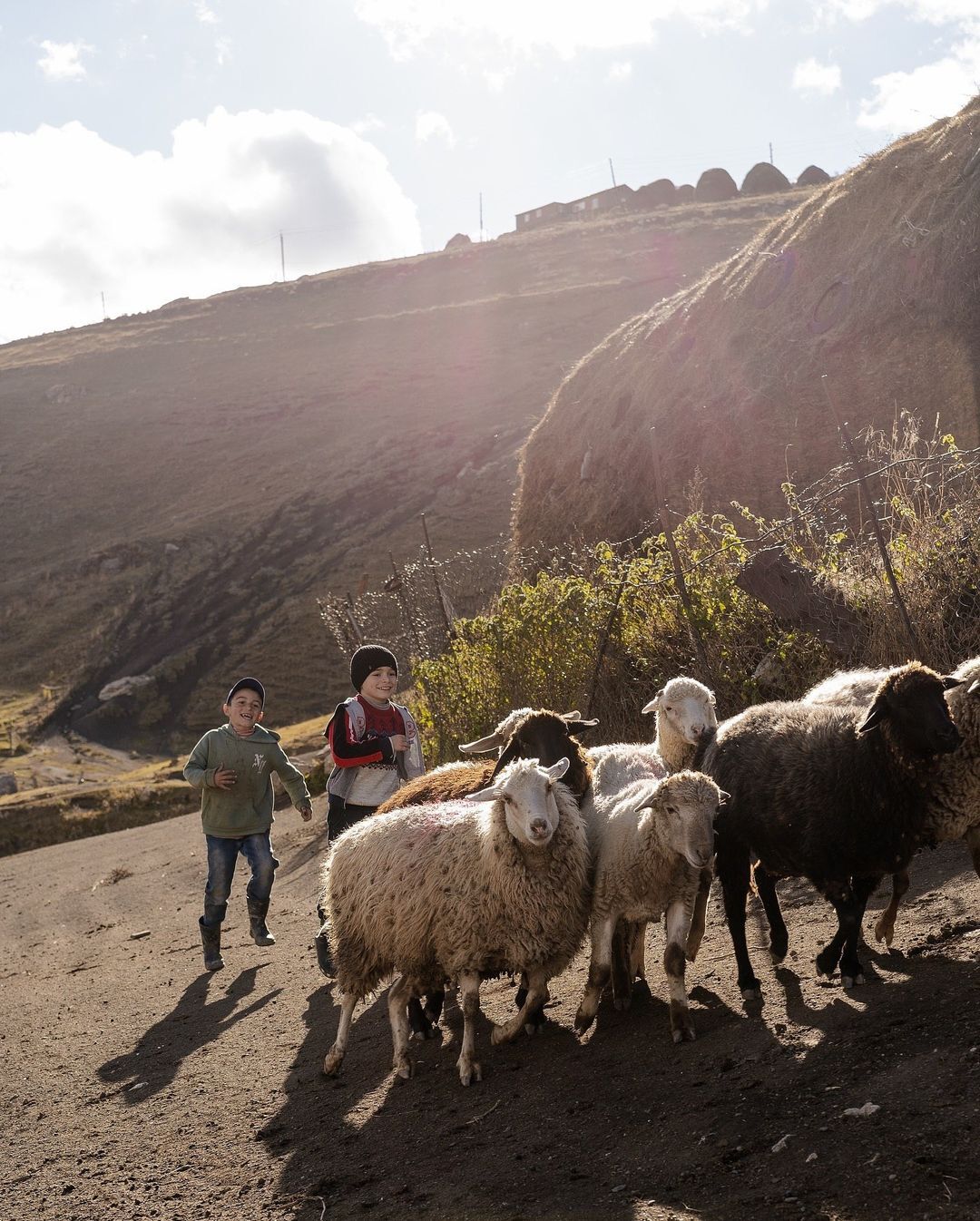 Residents of the highest mountain settlement in Europe, the village of Kurush, 2560 meters above sea level, the Republic of Dagestan - Children, The photo, Dagestan, Caucasus, Dagestanis, Longpost