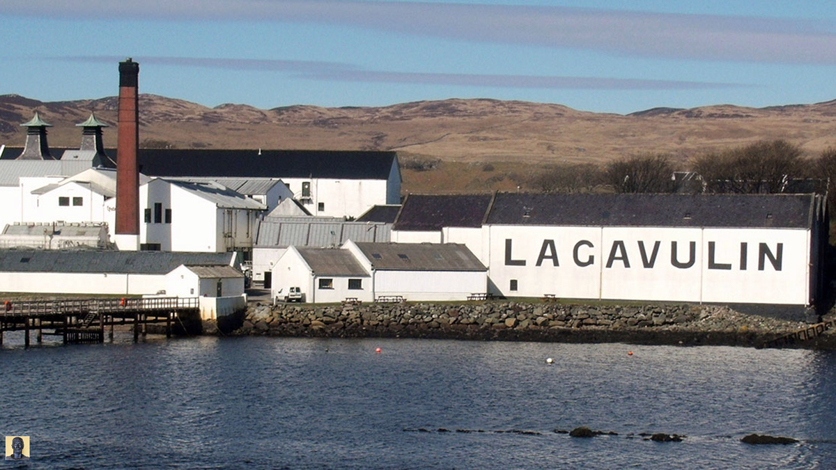 The Complete Guide to Lagavulin 16 Year Old – A Scotch Whisky Classic - My, Whiskey, Scotch whiskey, Beverages, Longpost, Scotland, Alcohol