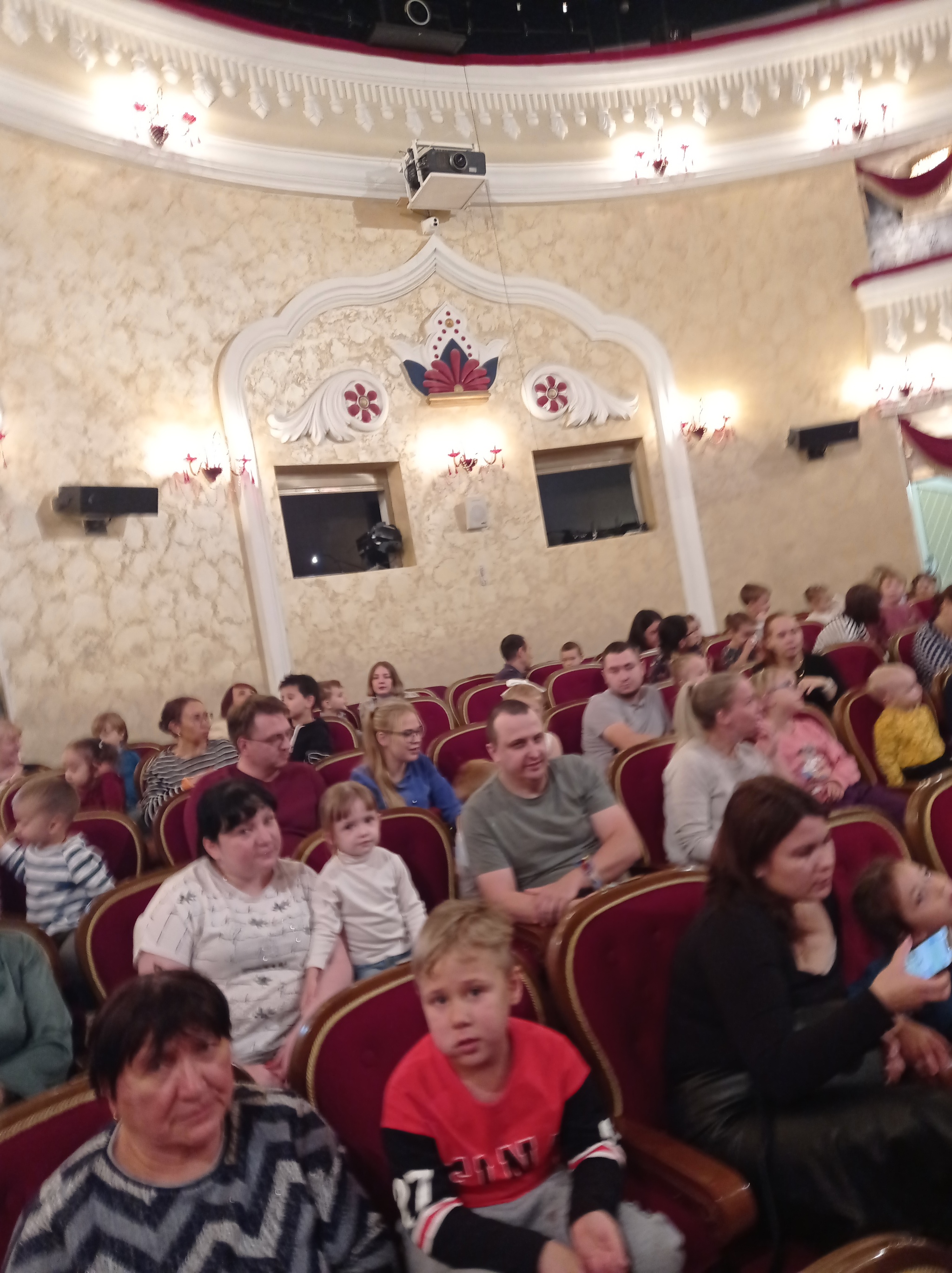 Puppet theatre in Kazan - My, Childhood, Daughter, A son, Theatre, Puppet show, Children, Parents, Longpost