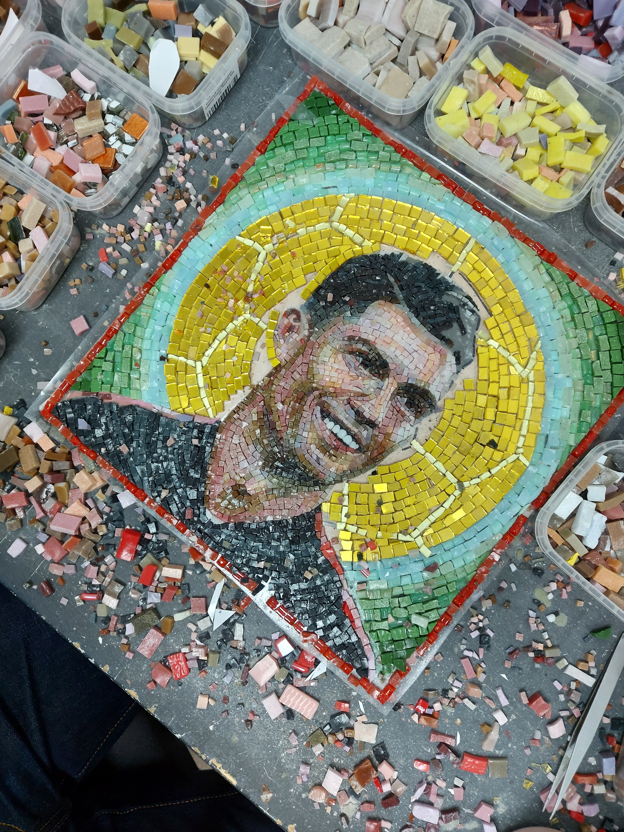 Does anyone have any ideas on how to give Cristiano Ronaldo his portrait? - My, Needlework, Portrait, Portrait by photo, Cristiano Ronaldo, Mosaic, Smalt, With your own hands, Longpost