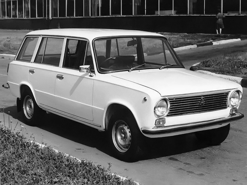 This is a car that serves well and for a long time. - My, the USSR, Made in USSR, История России, Black and white photo, Car history, Retro car, AvtoVAZ, Auto, 70th, Longpost