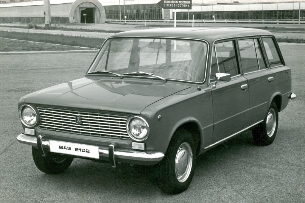 This is a car that serves well and for a long time. - My, the USSR, Made in USSR, История России, Black and white photo, Car history, Retro car, AvtoVAZ, Auto, 70th, Longpost