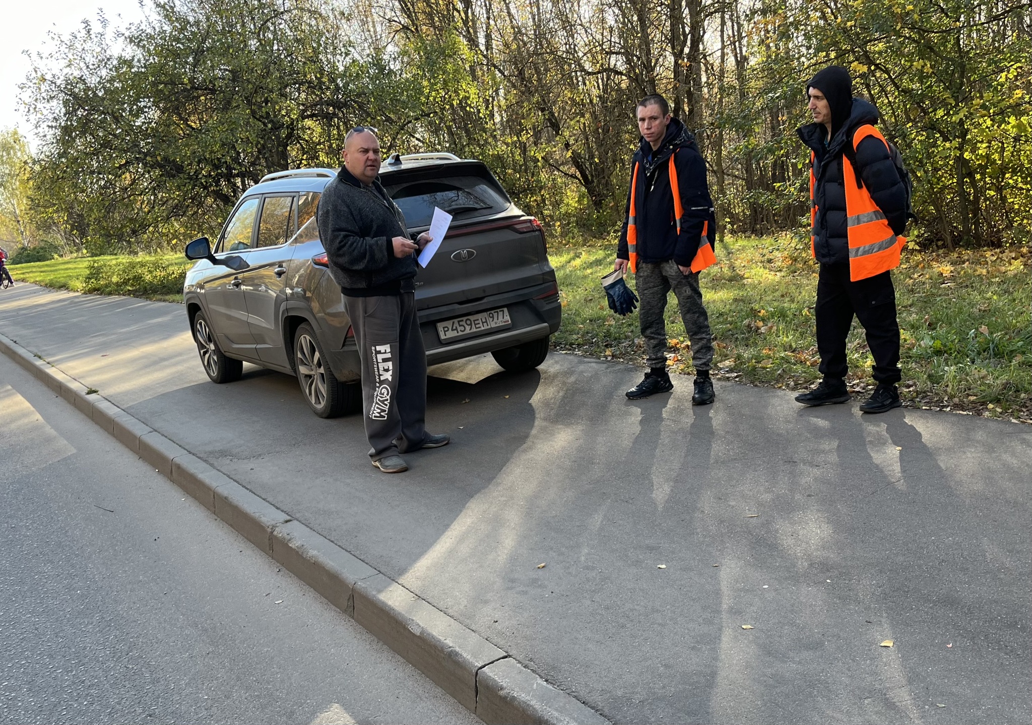 Припарковался - Моё, Парковка, Нарушение ПДД, Зеленоград, Наглость, Власть, Администрация, Без рейтинга, Жалоба, Негатив, Неправильная парковка