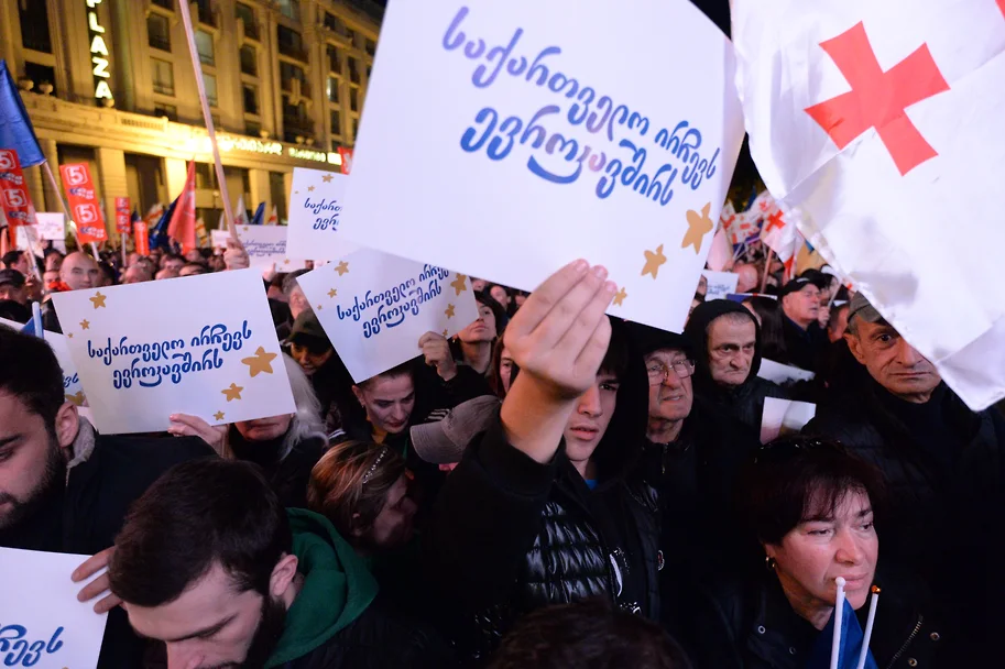 Thousands of people took to the streets in Tbilisi for a rally titled “Georgia chooses the European Union” - Politics, Georgia, Rally, European Union, Longpost