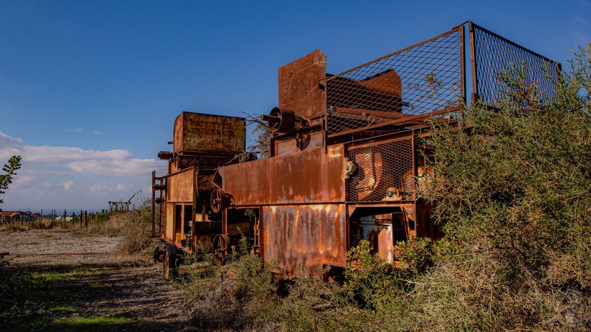 Cars, buses and motorcycles have been rusting in a field since 1974. Why haven't they been stolen? - My, Abandoned, Travels, Local history, sights, The photo, Cyprus, Longpost