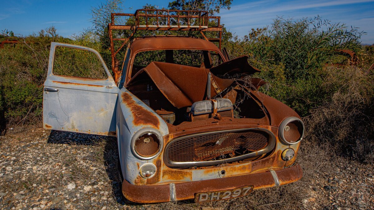 Cars, buses and motorcycles have been rusting in a field since 1974. Why haven't they been stolen? - My, Abandoned, Travels, Local history, sights, The photo, Cyprus, Longpost