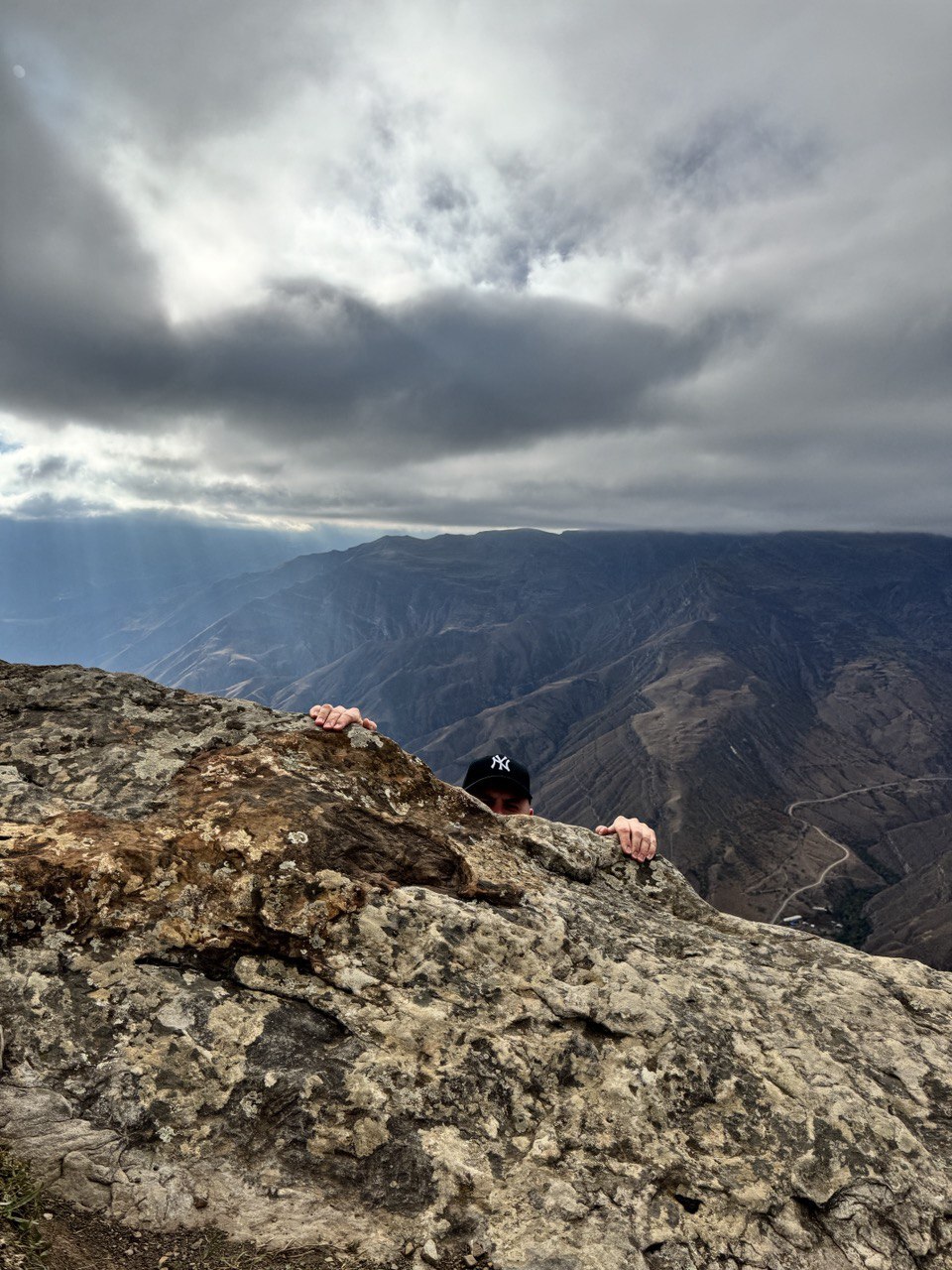 We go along the difficult road to the emerald city - My, Vacation, Dagestan, The mountains, Mountain tourism, Caucasus, Video, Vertical video, Longpost