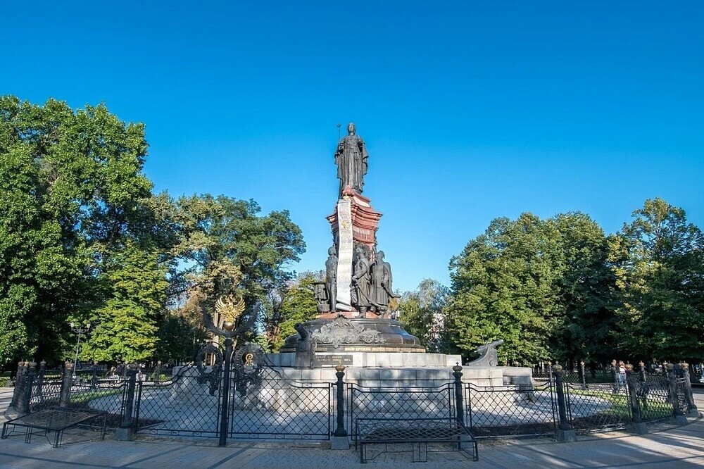 САМЫЕ ЗНАМЕНИТЫЕ ПАМЯТНИКИ КРАСНОДАРА - Автопутешествие, Историческое фото, Памятник, Краснодар, Краснодарский Край, История города, Краеведение, Достопримечательности, Города России, Путешествия, Туризм, ВКонтакте (ссылка), Длиннопост