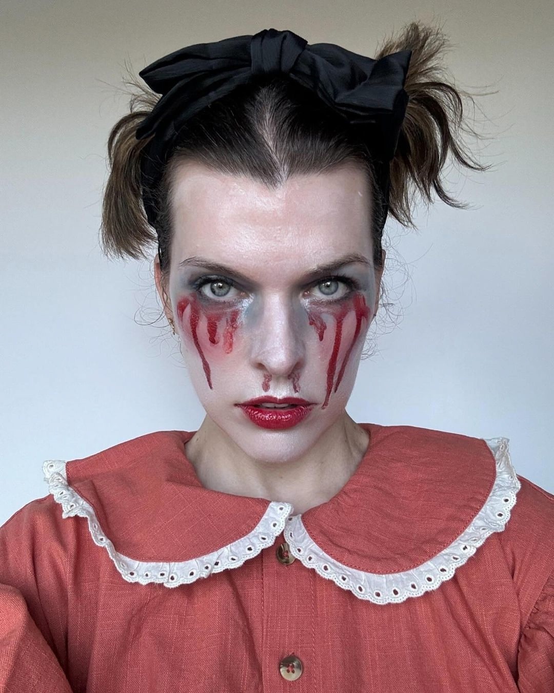 Halloween is starting! - Actors and actresses, Celebrities, Milla Jovovich, The photo, Halloween, Longpost, Makeup, Video, Vertical video