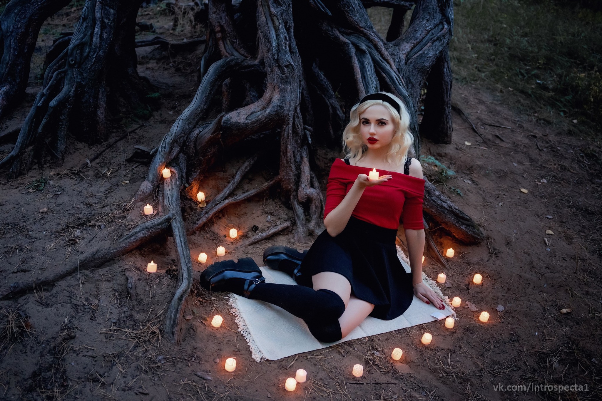 Cosplay Sabrina Spellman from Chilling Adventures of Sabrina - My, Sabrina Spellman, Cosplay, Cosplayers, PHOTOSESSION, Girls, The photo, Serials, Foreign serials, Witches, Halloween, Halloween costume, Forest, Mystic, Magic, Horror, Sabrina's Chilling Adventures, Sabrina the Little Witch, Netflix, Longpost