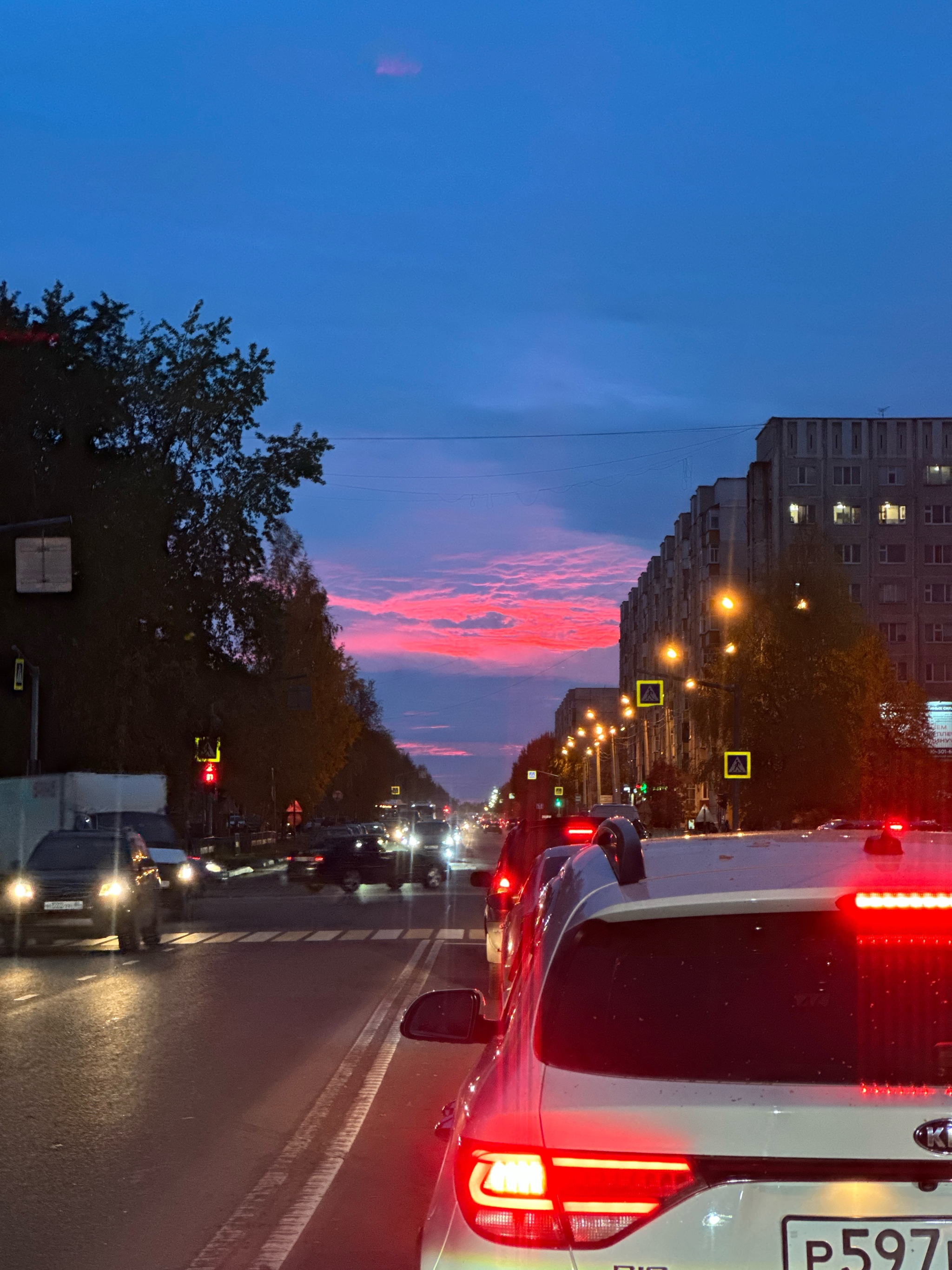 Evening sunset - My, Sunset, Mobile photography, Town, Road traffic