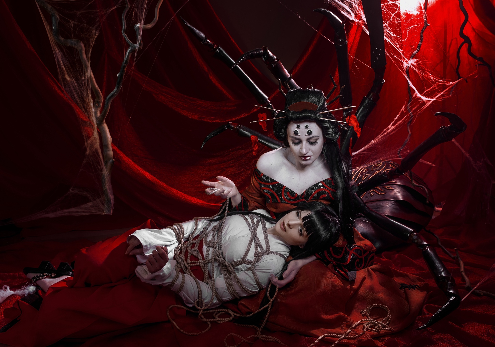 A miko priestess in the clutches of a jorogumo yokai (spider woman) - The photo, PHOTOSESSION, Cosplay, Cosplayers, Japanese mythology, Yokai, Spider-Woman, Longpost, Japan, Mythology, Asia