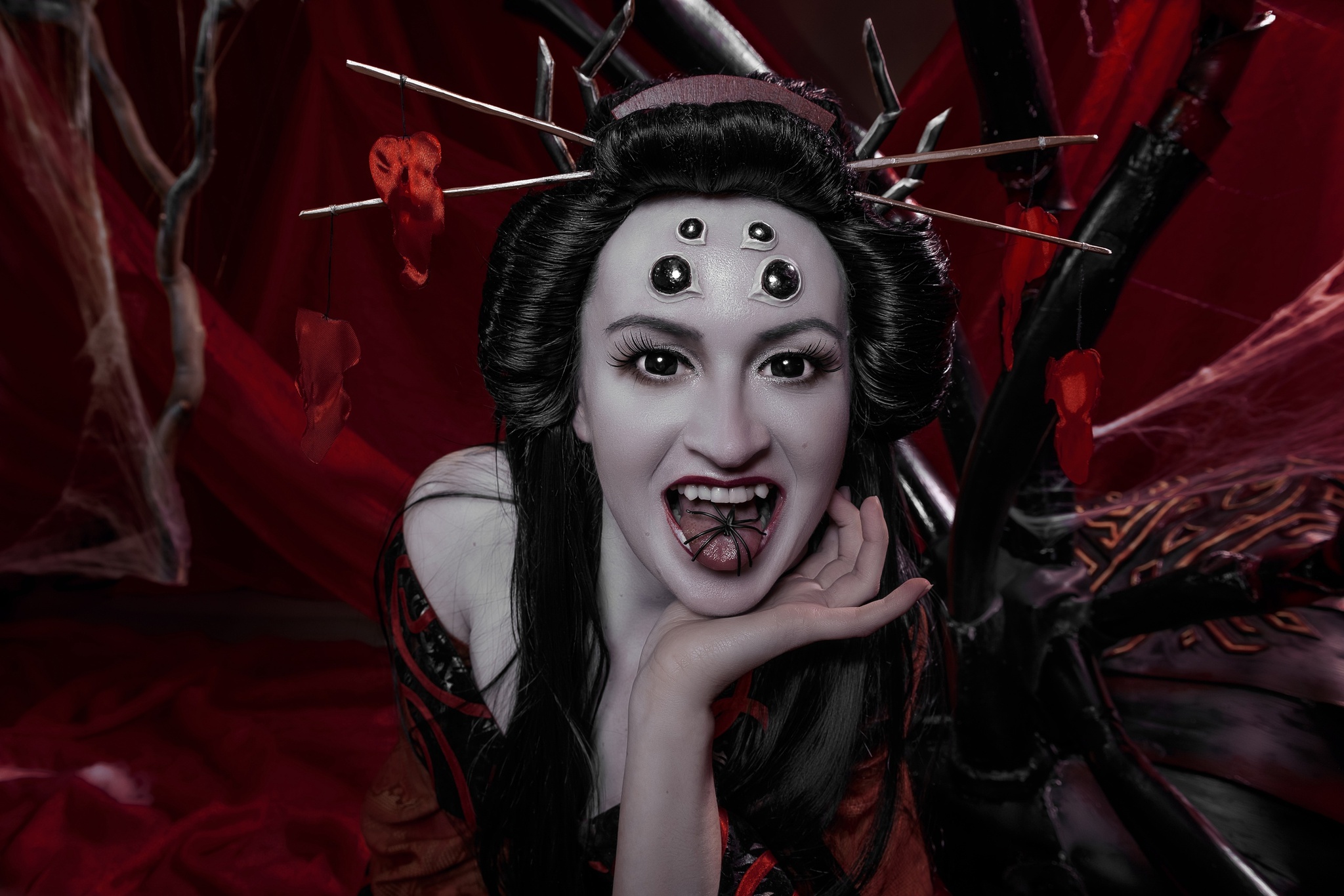 A miko priestess in the clutches of a jorogumo yokai (spider woman) - The photo, PHOTOSESSION, Cosplay, Cosplayers, Japanese mythology, Yokai, Spider-Woman, Longpost, Japan, Mythology, Asia