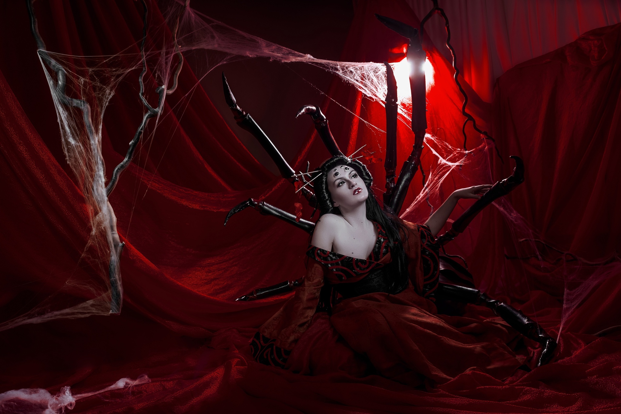 A miko priestess in the clutches of a jorogumo yokai (spider woman) - The photo, PHOTOSESSION, Cosplay, Cosplayers, Japanese mythology, Yokai, Spider-Woman, Longpost, Japan, Mythology, Asia