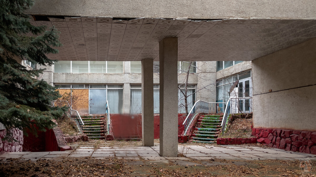 Who could have known that an abandoned house in an old park would be so interesting? - inside, the original atmosphere of the USSR - My, Abandoned, sights, Local history, Travels, The photo, Longpost, Kyrgyzstan