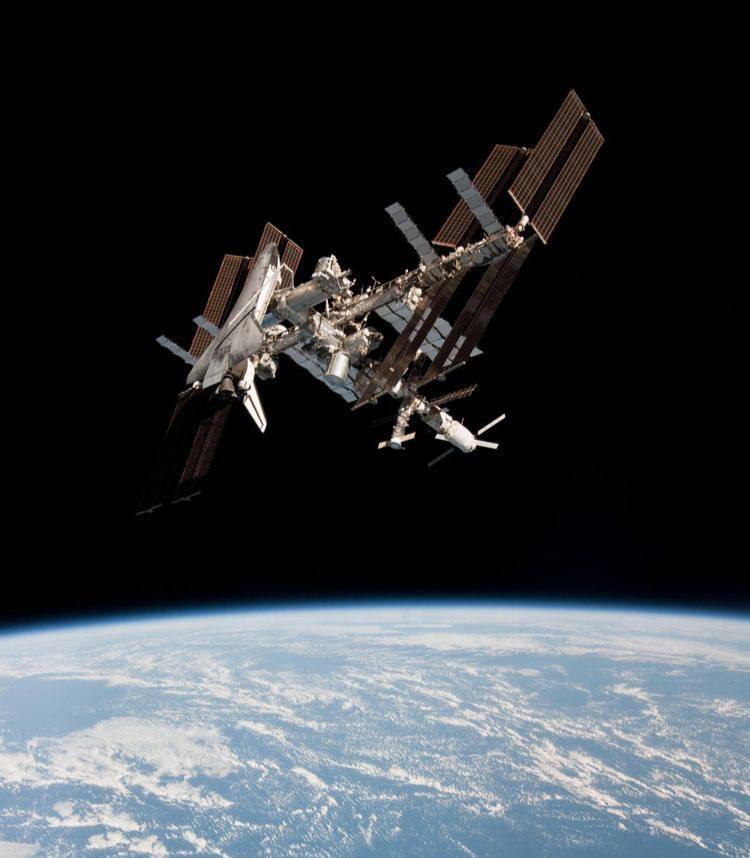 Why is the ISS orbit at an altitude of about 400 km? - NASA, Energy, Cosmonautics, Spacex, ISS, Astrophysics, Rocket, Rocket launch, Astronomy, Satellites, Space, Spaceship, Planet, Astrophoto, Planet Earth, Telegram (link)