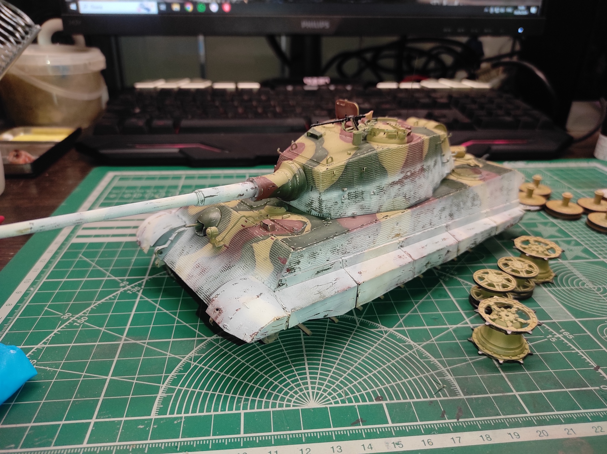 KING TIGER MENG 1/35 - My, Modeling, Technics, Tanks, Stand modeling, The Second World War, Creation, Tiger, Military equipment, Military history, Longpost, Scale model, Scale 1:35