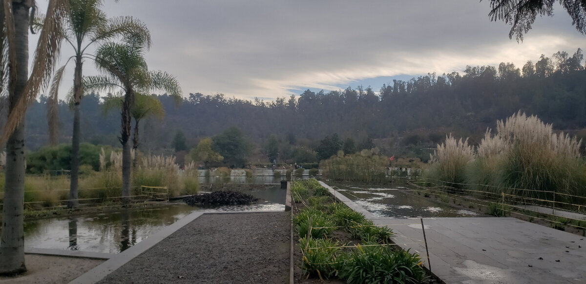 Bicentenario Park. Santiago. Chile - My, A bike, Solo travel, Bike trip, Travels, Cyclist, Bike ride, South America, Andes, The park, Walk, The mountains, Video, Youtube, Longpost, The photo