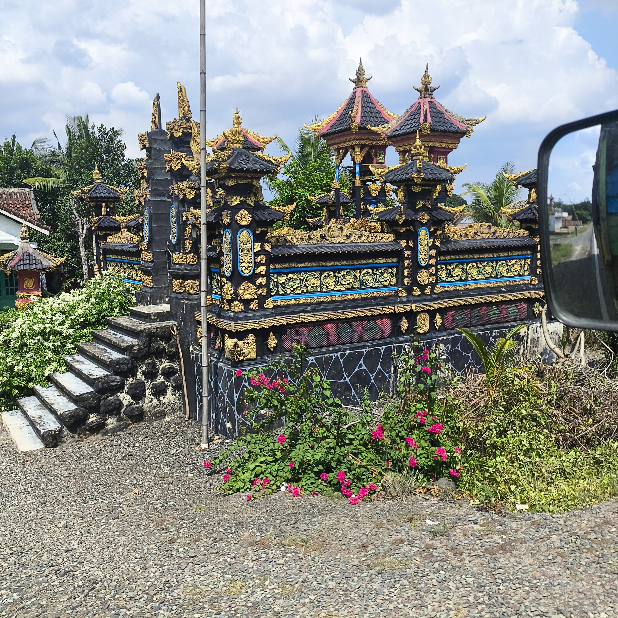 Melanesia Travel Diary. Indonesia. Day 126. On the Old Lady - My, Around the world, Travels, Drive, Indonesia, Life stories, Hitch-hiking, Difficulties, Island, Video, Longpost