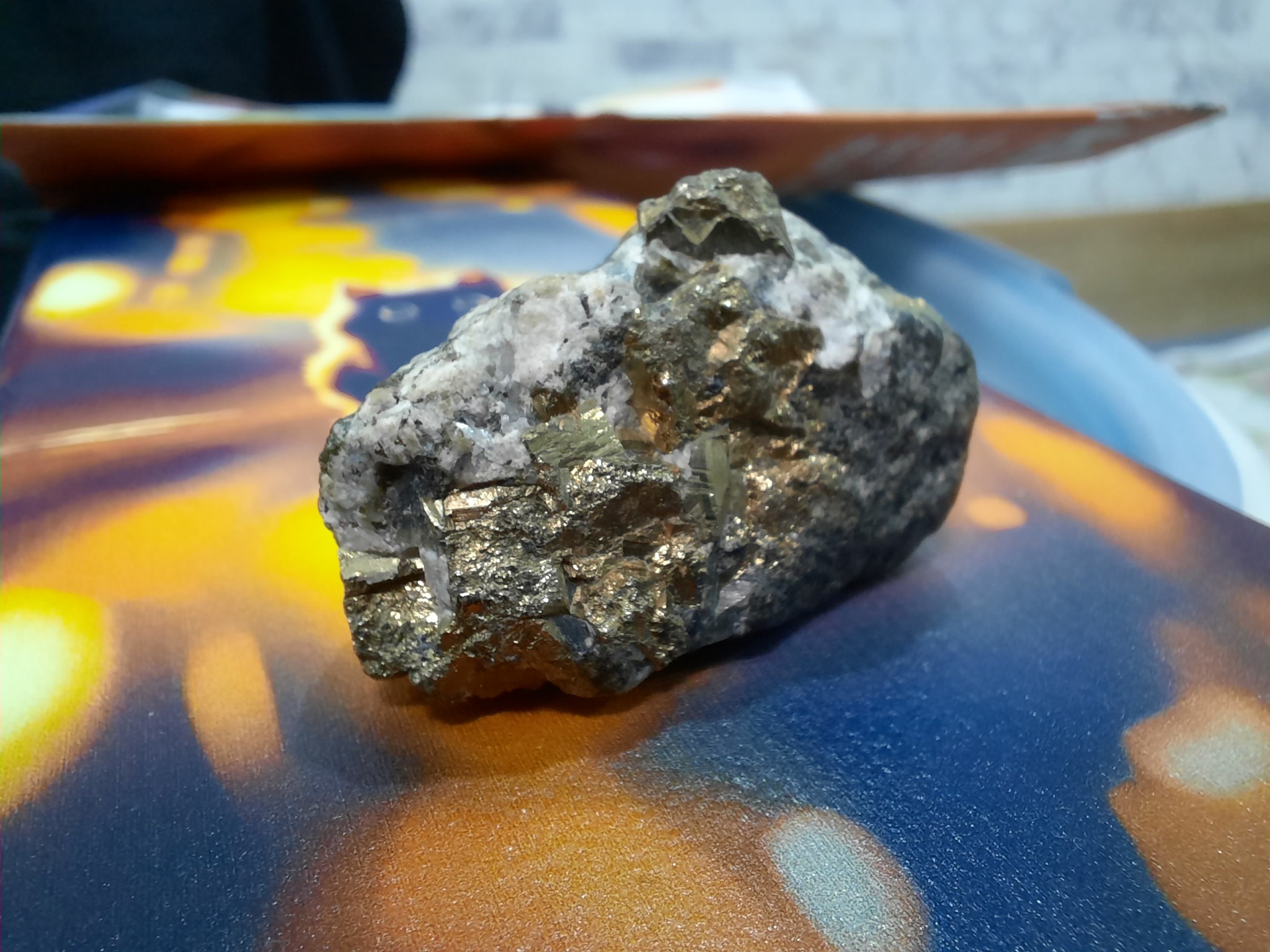 I ask for help in identifying a mineral/stone - My, A rock, Minerals, Longpost