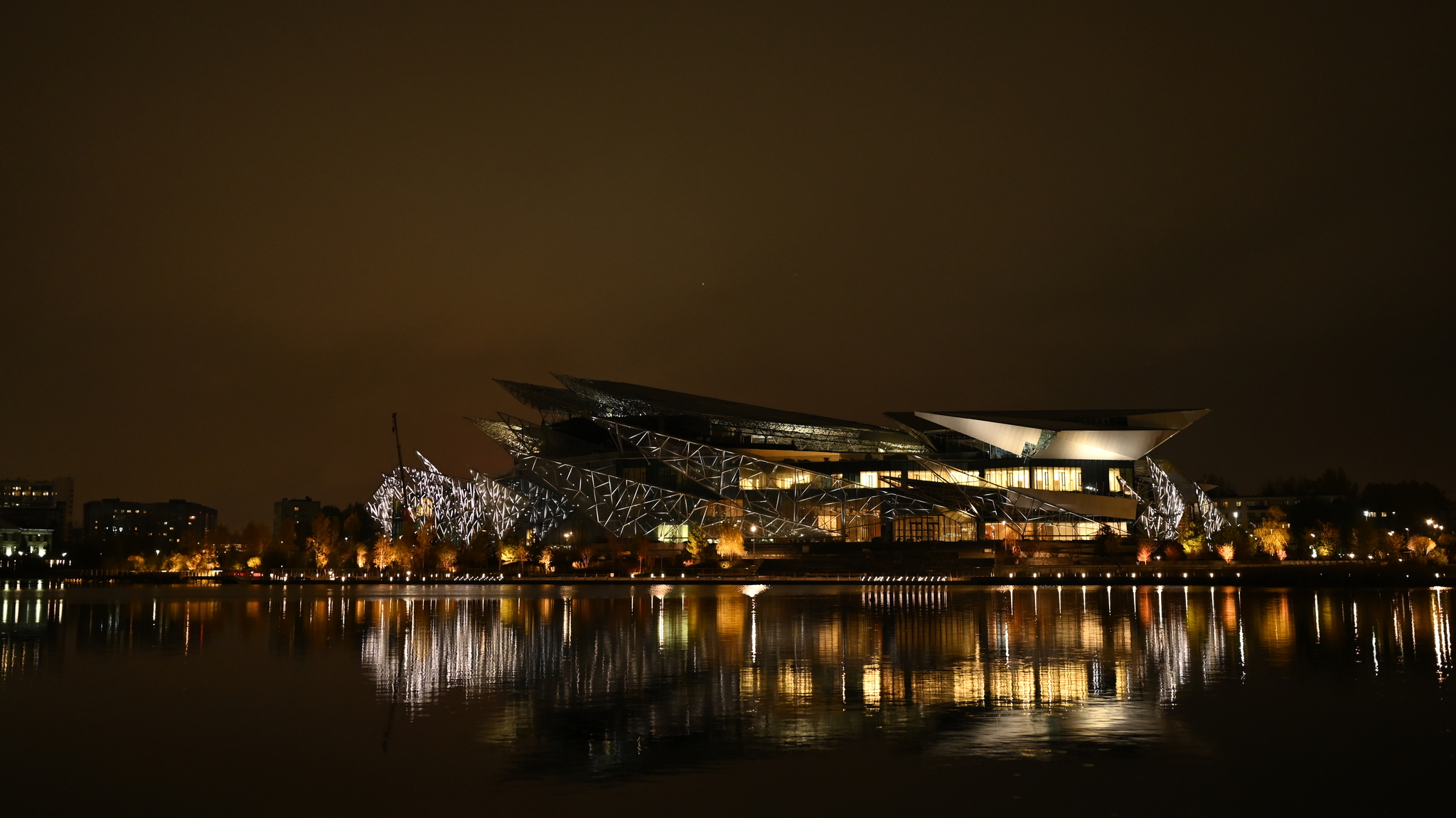 New Theatre in Kazan - My, The photo, Nikon, Street photography, Town, Kazan, Architecture, Theatre, Evening