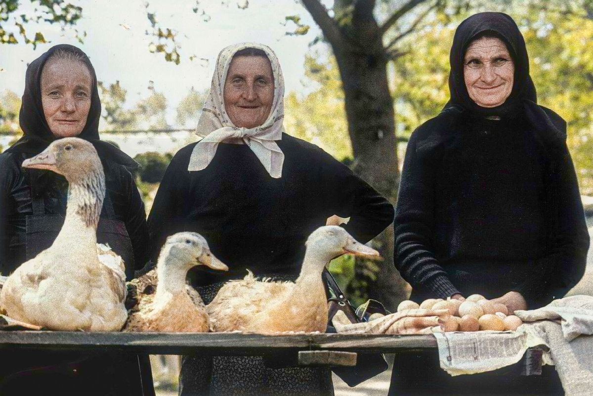 Fragments of History: Interesting and Rare Retro Photos of Europe. 20 Colorized Photos of the 20th Century. Part X - My, Old photo, Historical photo, The photo, Italy, France, Hungary, Switzerland, Norway, Yugoslavia, Europe, 20th century, Germany, Poland, Longpost