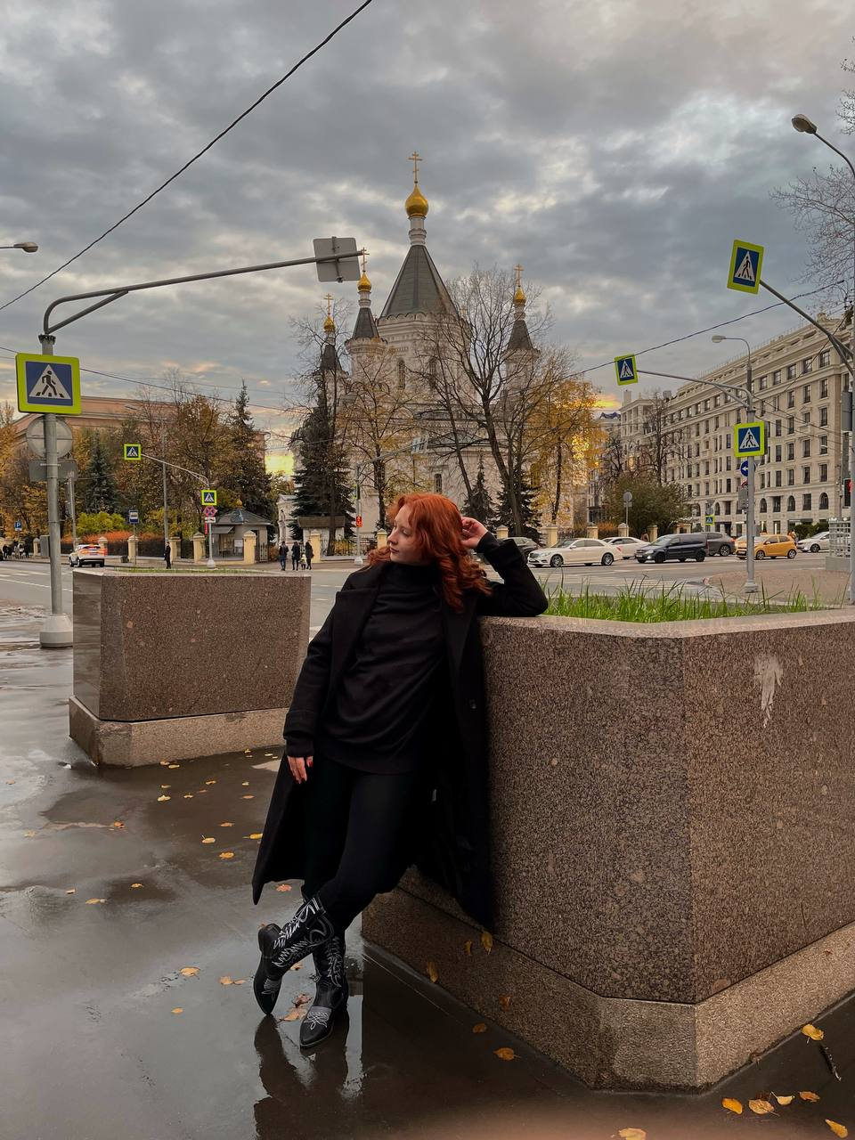 Just autumn in Moscow - My, Girls, Moscow, Autumn, Weather, The photo