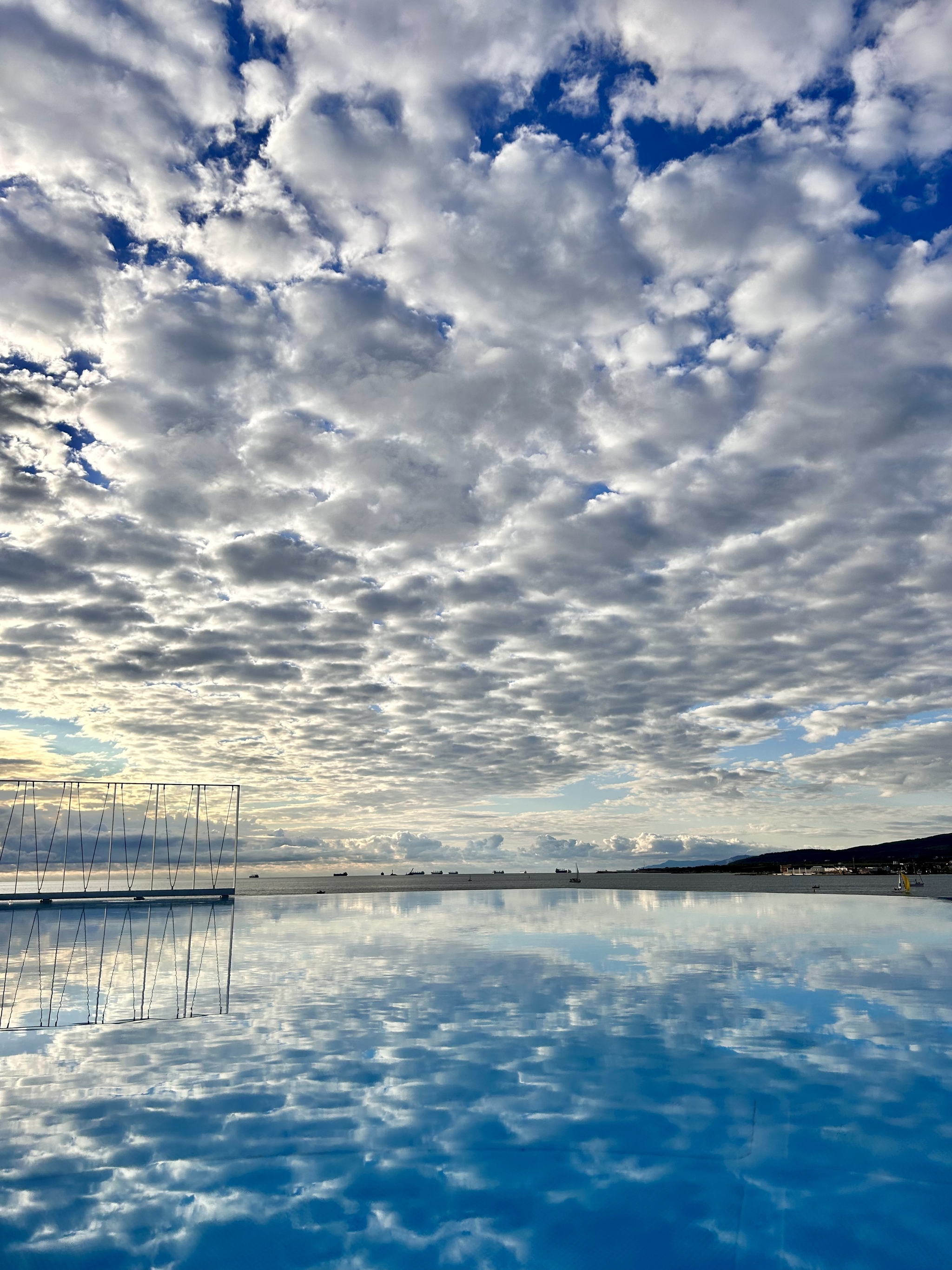 Clouds - My, Black Sea, Swimming pool, Gelendzhik, Autumn, Smoke break