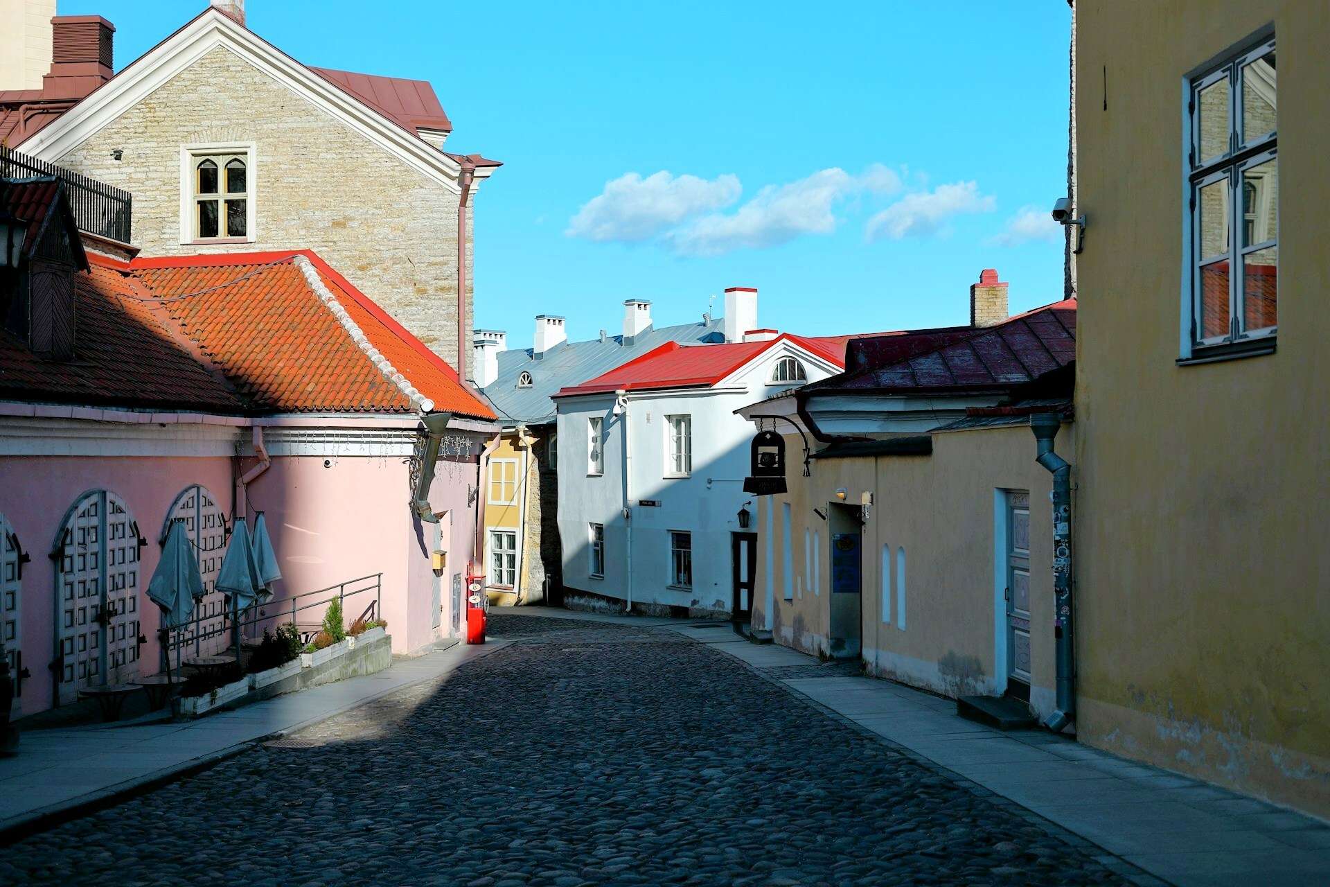 Attitudes towards Russians in Estonia and the Expensive Life in Israel, or Why I Moved to Live in Tallinn - My, Emigration, Personal experience, Living abroad, IT specialists, Relocation, Europe, Finance, Longpost