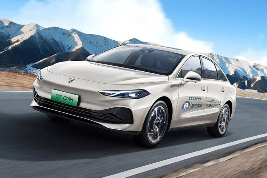 Roewe D7 Sedan Sets Range Record for Plug-in Hybrids - Auto, Electric car, Chinese cars, Hybrid, Longpost