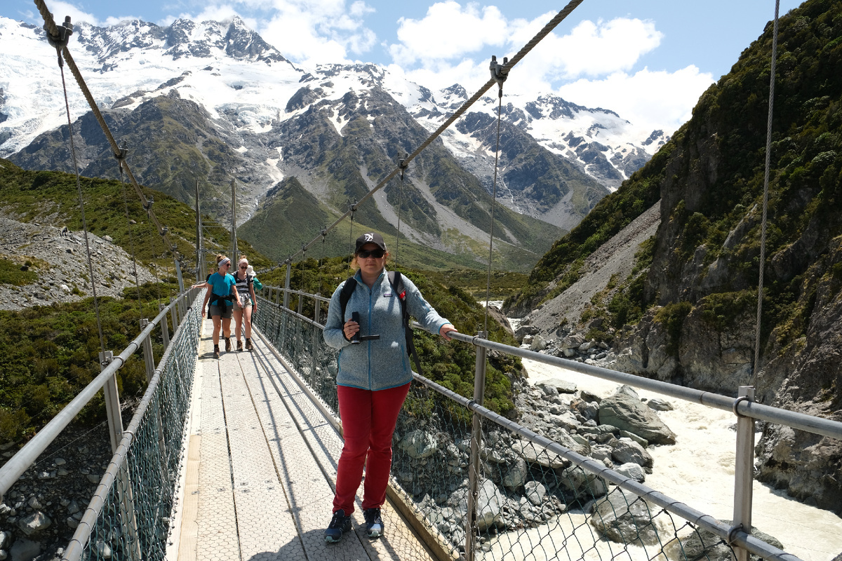 New Zealand. Upside Down on a Long White Cloud. Part 7 - New Zealand, Maori, The mountains, Glacier, Track, Longpost