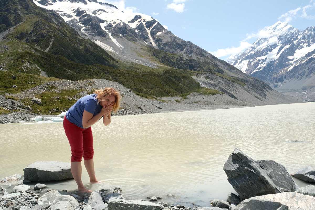 New Zealand. Upside Down on a Long White Cloud. Part 7 - New Zealand, Maori, The mountains, Glacier, Track, Longpost