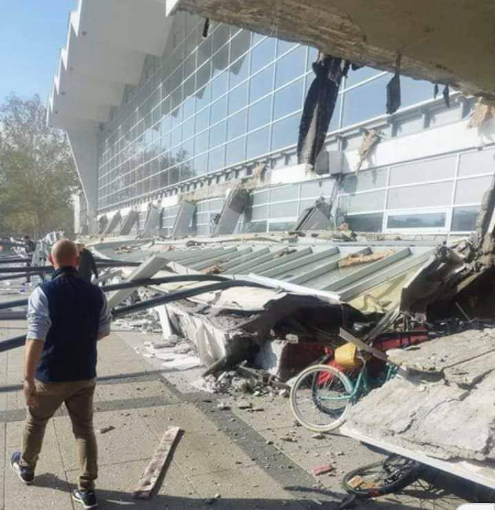 Eight killed, 30 injured in collapse of Serbian railway station canopy - Syria, Tragedy, Collapse, Video, Soundless, Vertical video, Longpost