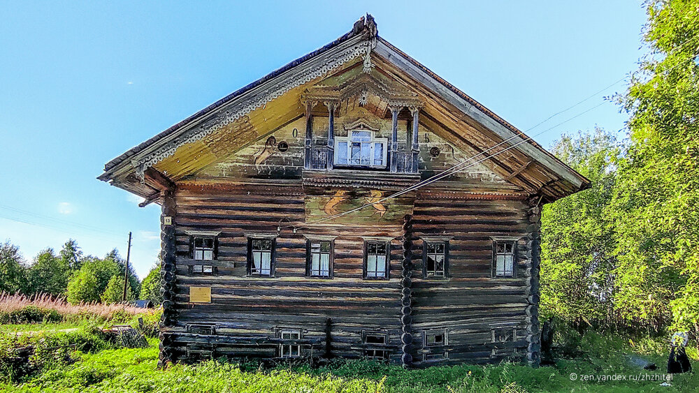 Английский след на Русском Севере. Почему на деревенских избах изображали льва и единорога - Моё, Путешествие по России, Фотография, Роспись, Русский север, Архангельская область, Лев, Единорог, Деревня, Деревянное зодчество, Длиннопост