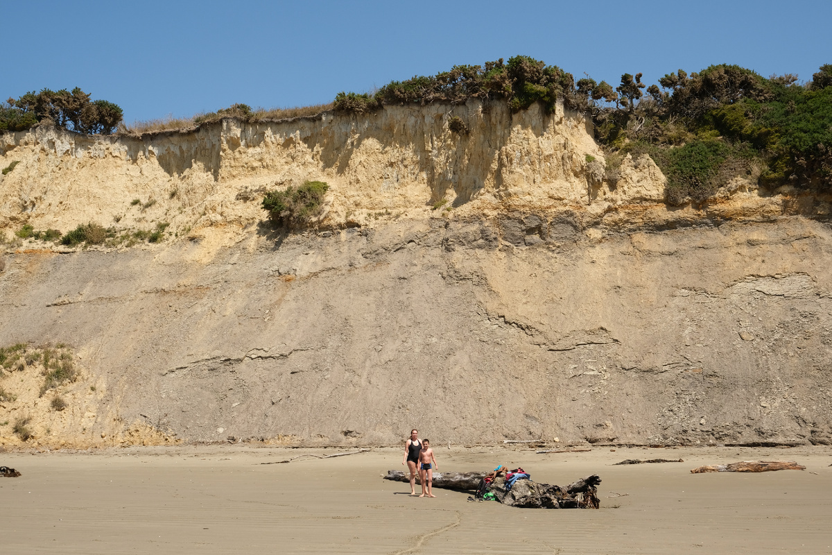 New Zealand. Upside Down on a Long White Cloud. Part 9 - New Zealand, Maori, Island, Cook, Moeraki, Ocean, Beach, Shore, Longpost