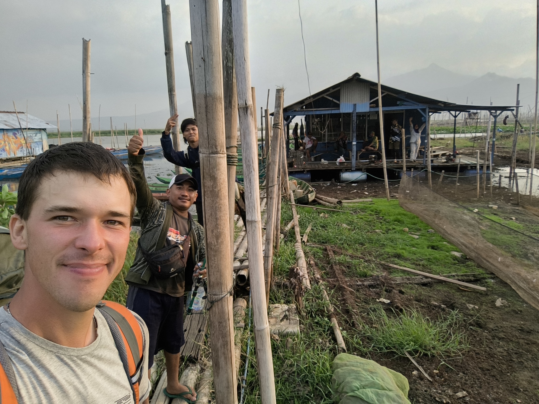 Melanesia Travel Diary. Indonesia. Day 132. Fishing in the Swamp - My, Travels, Around the world, Informative, Fishing, Life stories, Lake, Swamp, Indonesia, cat, Video, Longpost