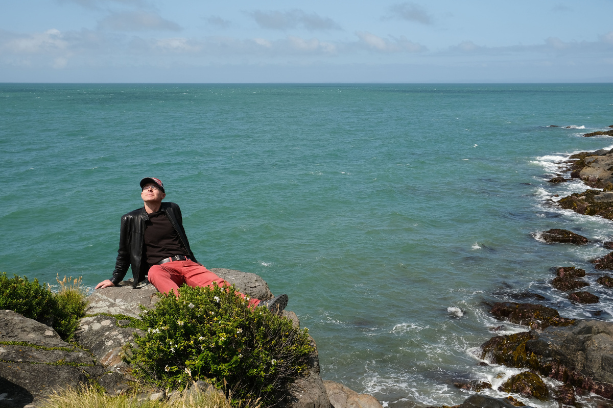 New Zealand. Upside Down on a Long White Cloud. Part 10 - The end of the world, New Zealand, Cook, Mutton, Sheeps, The hobbit, Troll, Oysters, Longpost