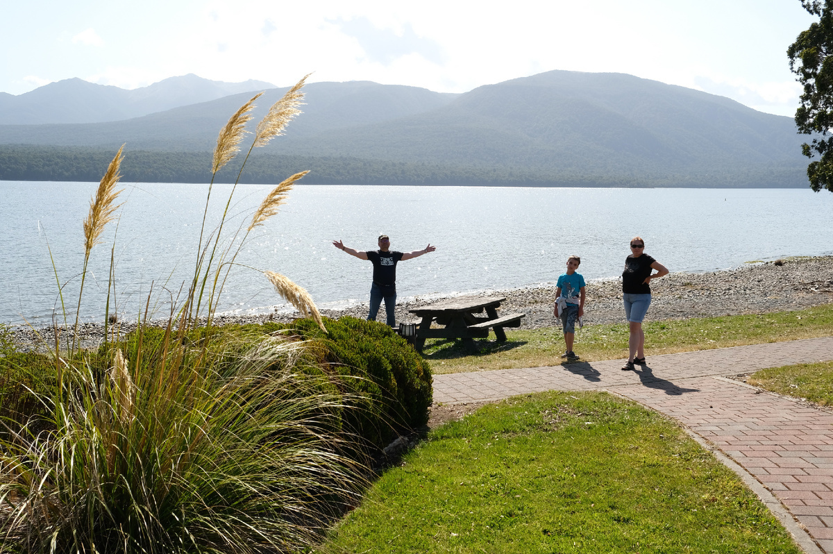 New Zealand. Upside Down on a Long White Cloud. Part 10 - The end of the world, New Zealand, Cook, Mutton, Sheeps, The hobbit, Troll, Oysters, Longpost