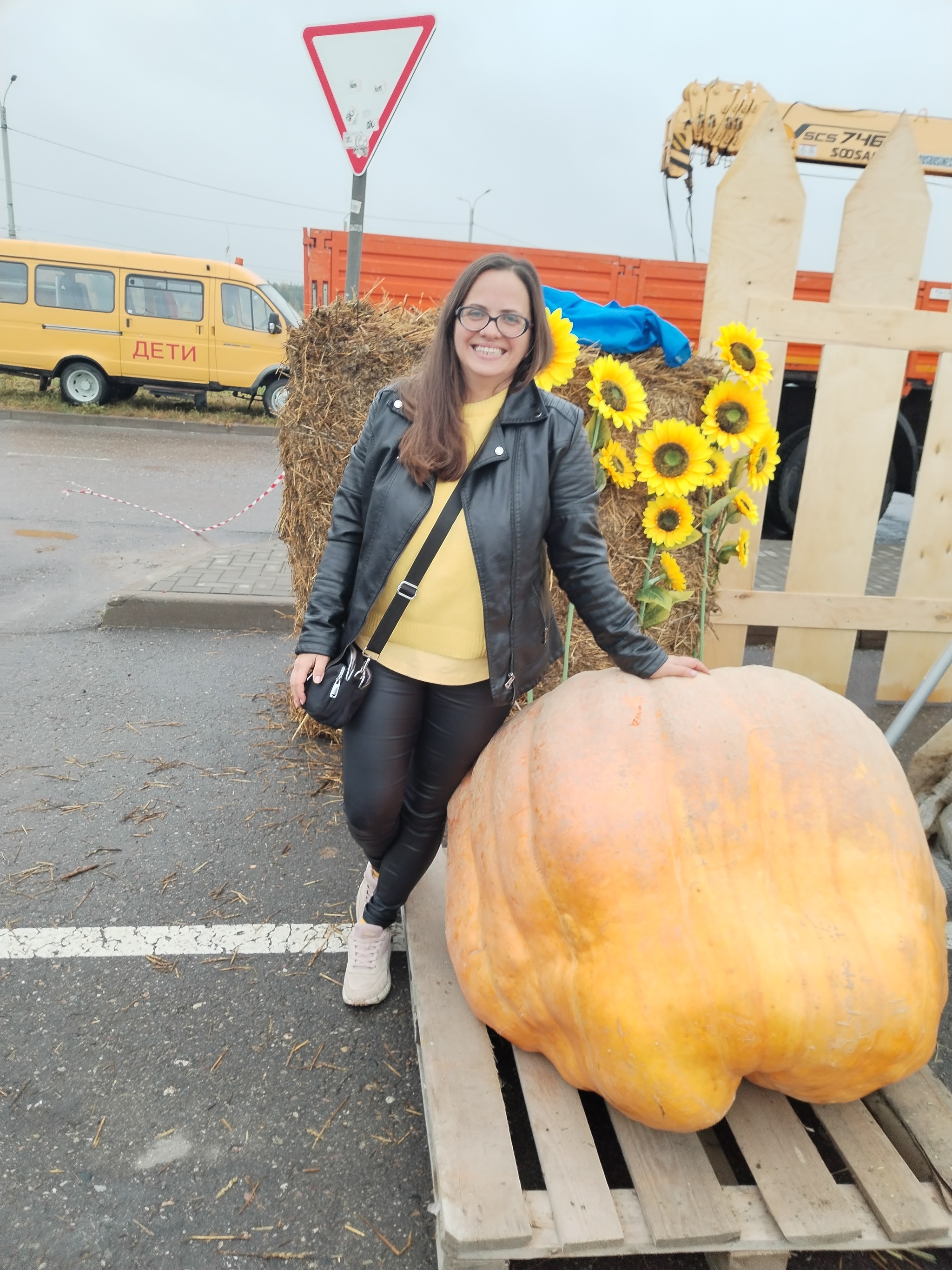 Another adventure of the season: Ivanovo cabbage soup! - My, Zucchini, Garden, Vegetables, Giants, Giant pumpkin, Gigantomania, Cucumbers, Beet, Watermelon, Longpost