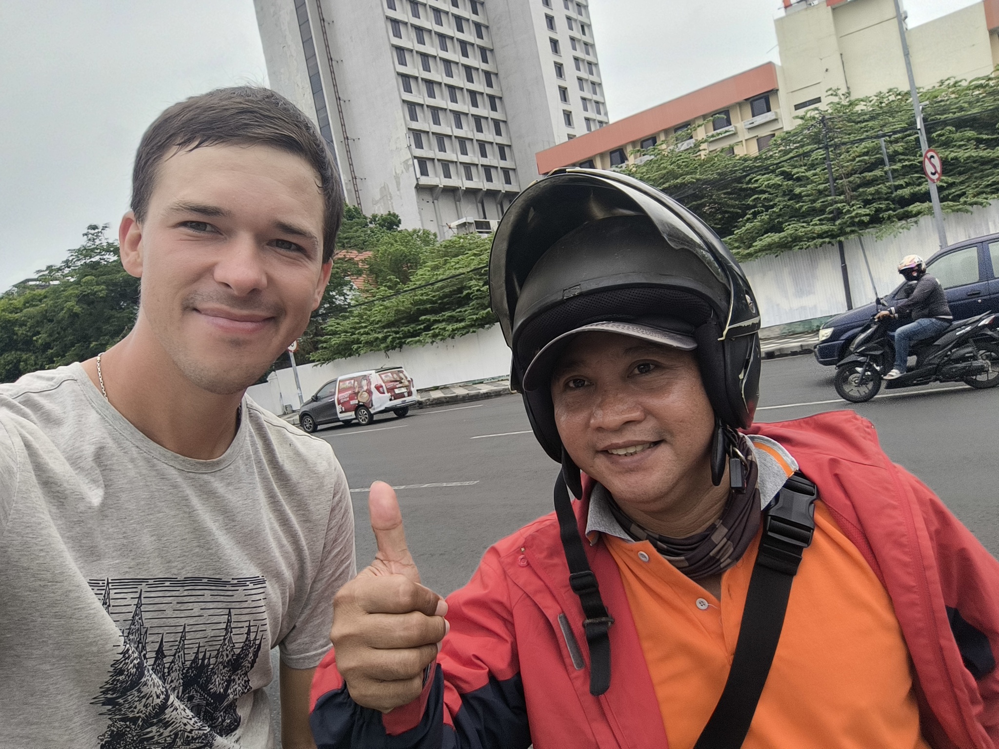 Melanesia Travel Diary. Indonesia. Day 134/137. Sura + Baya. Boarding a ship to Kalimantan - My, Travels, Drive, Informative, Around the world, Indonesia, Life stories, Ship, Caution, Manipulation, Tourism, Туристы, Video, Longpost