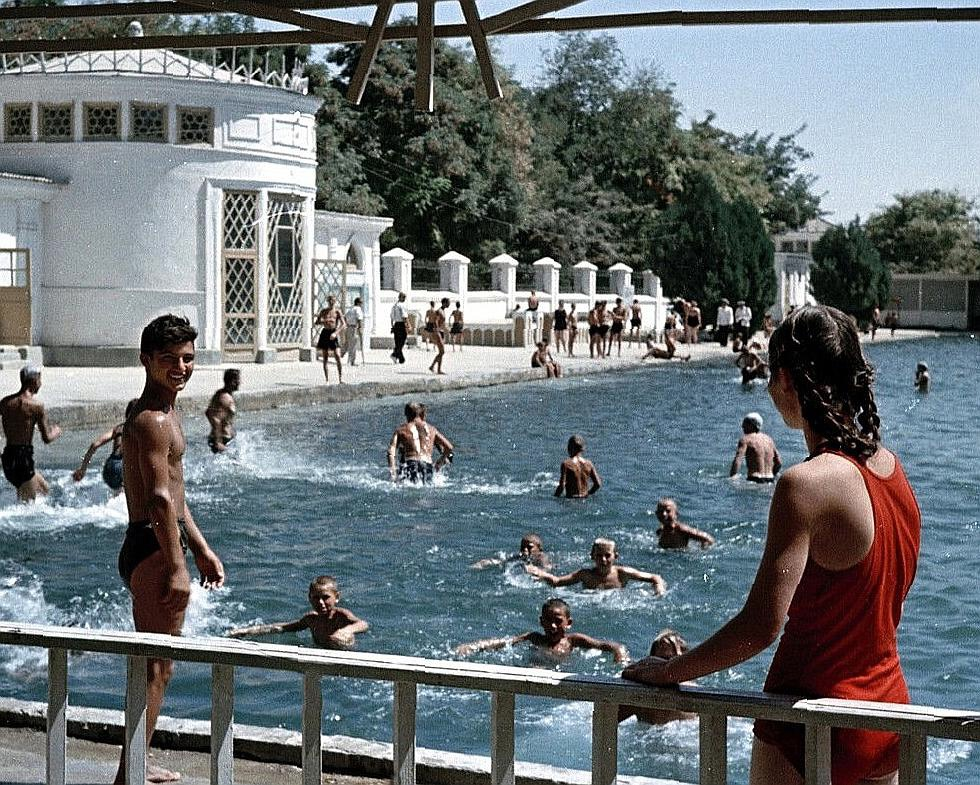 Open air swimming pool in Ashgabat, 1954 - the USSR, 50th, Ashgabat, Swimming pool, The photo