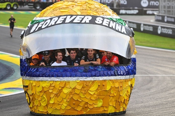 Brazilian chaos brings champion back to top. Sao Paulo Grand Prix review - Автоспорт, Formula 1, Race, Brazil, Sao Paulo, Rain, Mercedes, Ferrari, Red bull, Mclaren, Alpine, Max Verstappen, Pierre Gasly, Charles Leclerc, George Russell, Lewis Hamilton, Carlos Sainz, Fernando Alonso, Championship, Bad weather, Longpost