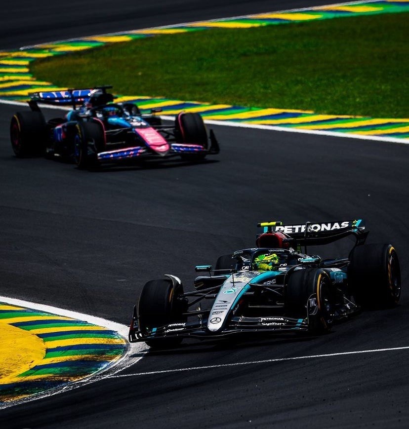 Brazilian chaos brings champion back to top. Sao Paulo Grand Prix review - Автоспорт, Formula 1, Race, Brazil, Sao Paulo, Rain, Mercedes, Ferrari, Red bull, Mclaren, Alpine, Max Verstappen, Pierre Gasly, Charles Leclerc, George Russell, Lewis Hamilton, Carlos Sainz, Fernando Alonso, Championship, Bad weather, Longpost