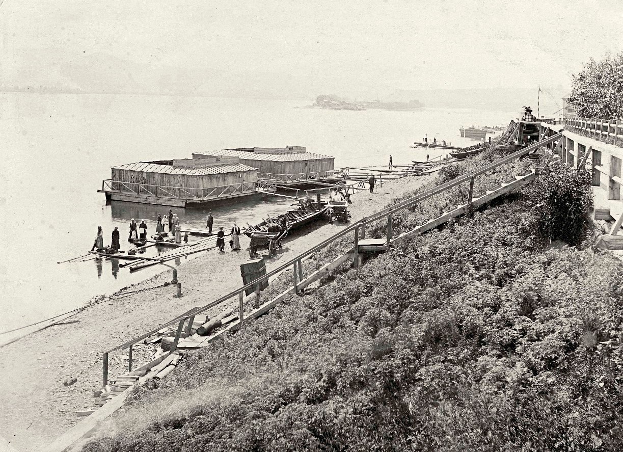 Baths on the Yenisei - Black and white photo, Old photo, Krasnoyarsk, 20th century