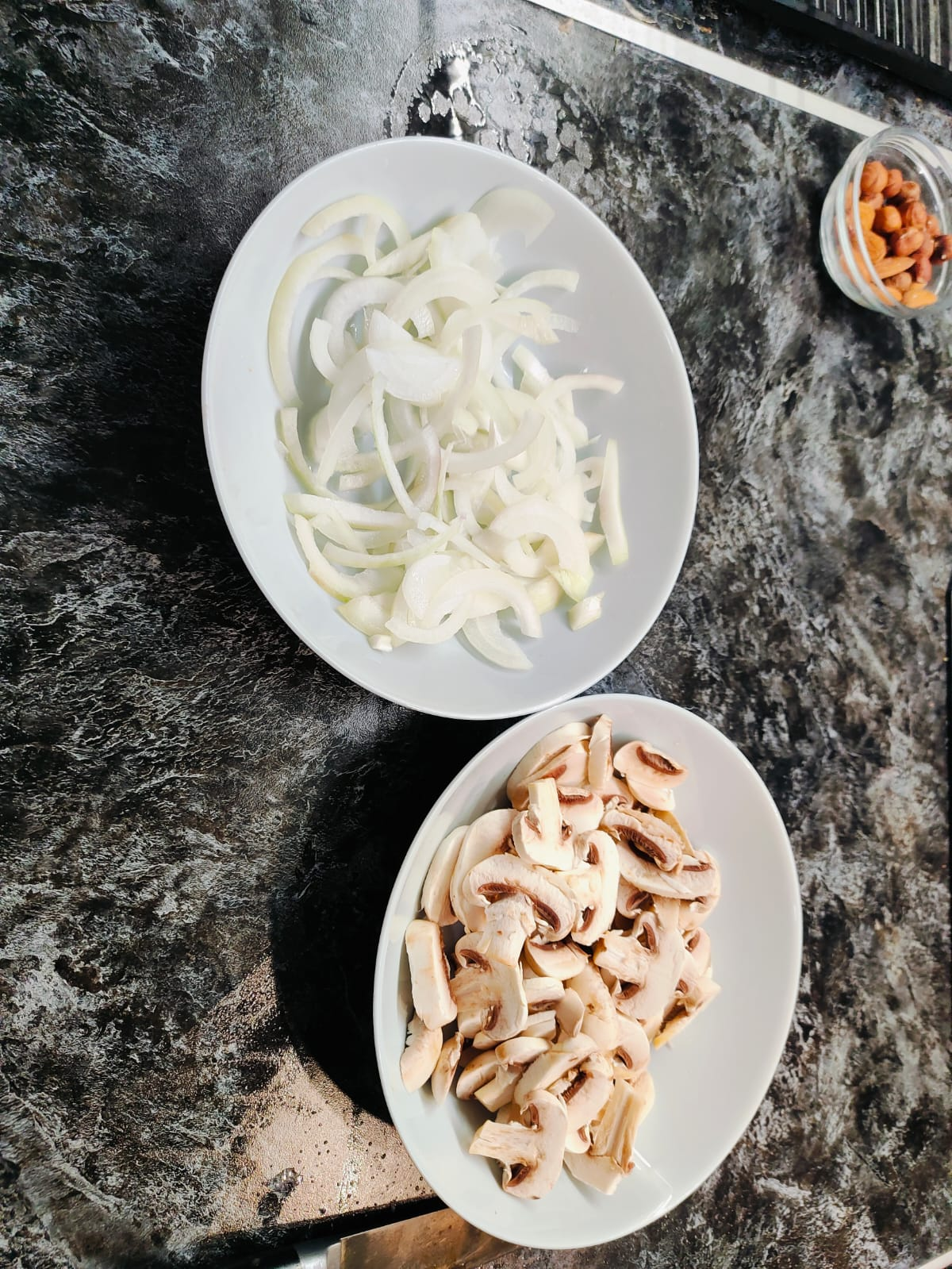 Men's Kitchen. Beef Stroganoff - My, Men's cooking, Dinner, Cooking, Food, Ingredients, Serving dishes, The photo, Mobile photography, beef stroganoff, Meat, Men, Yummy, Recipe, Potato, Longpost