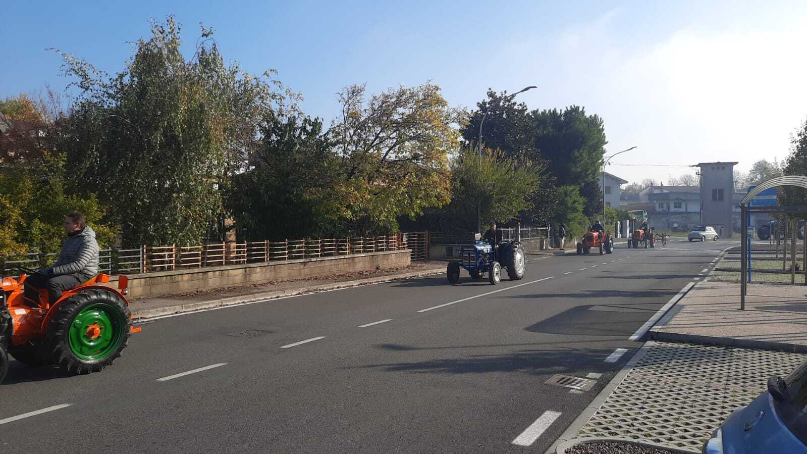 Holiday in Italy - My, Italy, Travels, The photo, Tractor, Сельское хозяйство, Longpost