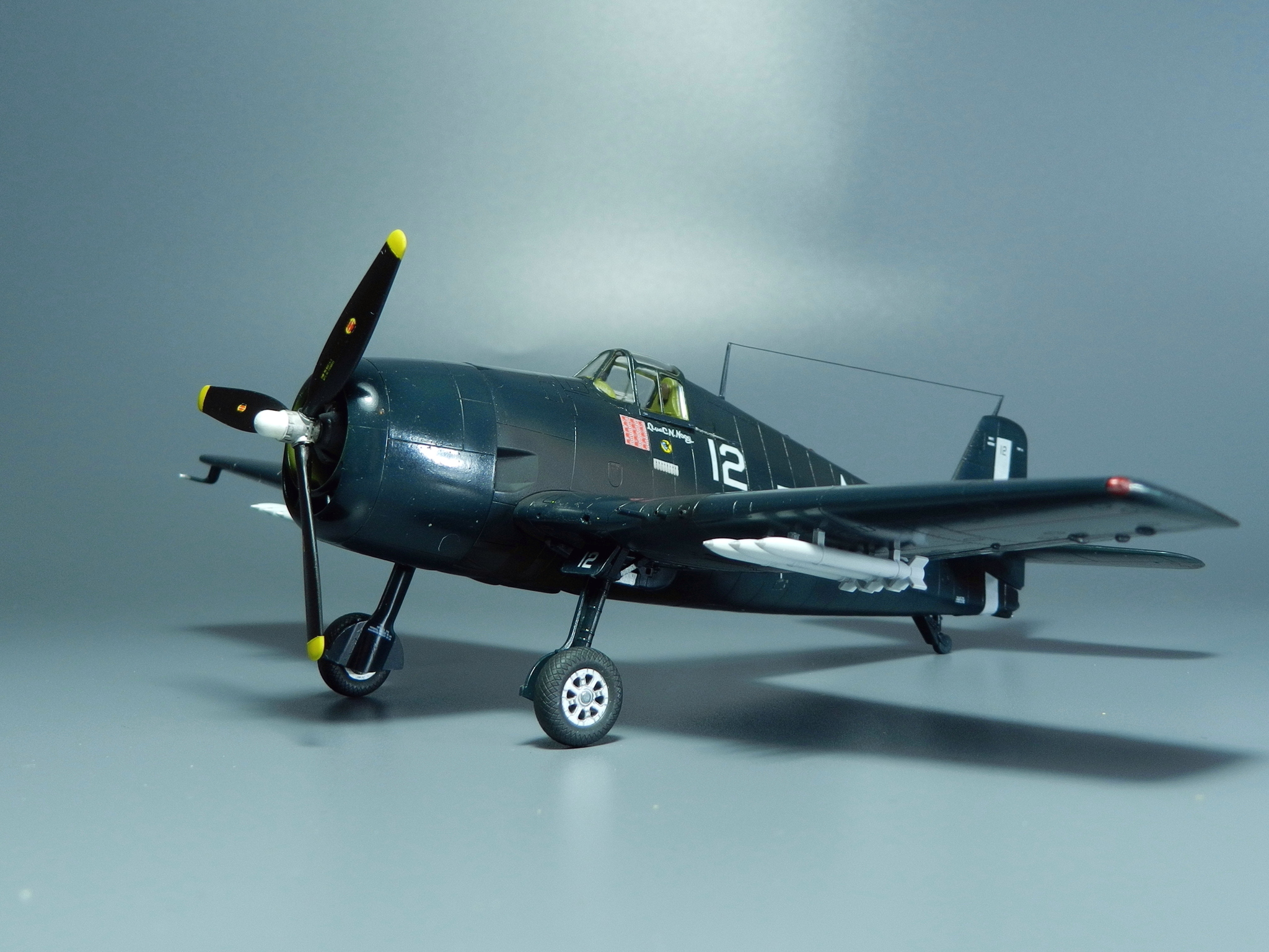 F6F-5 Hellcat. Eduard, 1/72 - My, Prefabricated model, Modeling, Military aviation, Hellcat, F6f Hellcat, The photo, Longpost