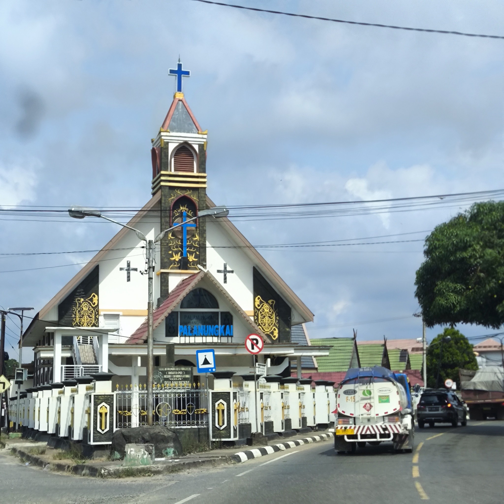 Melanesia Travel Diary. Indonesia. Day 142. Kalimantan - My, Drive, Travels, Informative, Around the world, Hitch-hiking, Life stories, Diary, Indonesia, Kalimantan, Religion, Video, Longpost